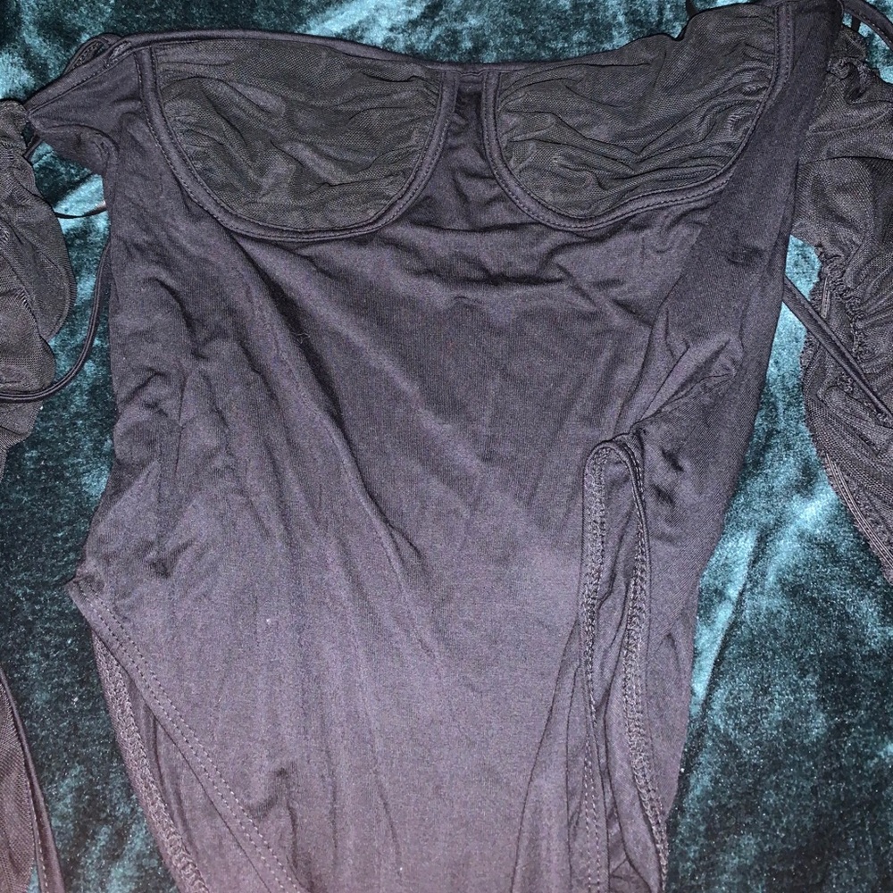Shein Off the shoulder bodysuit